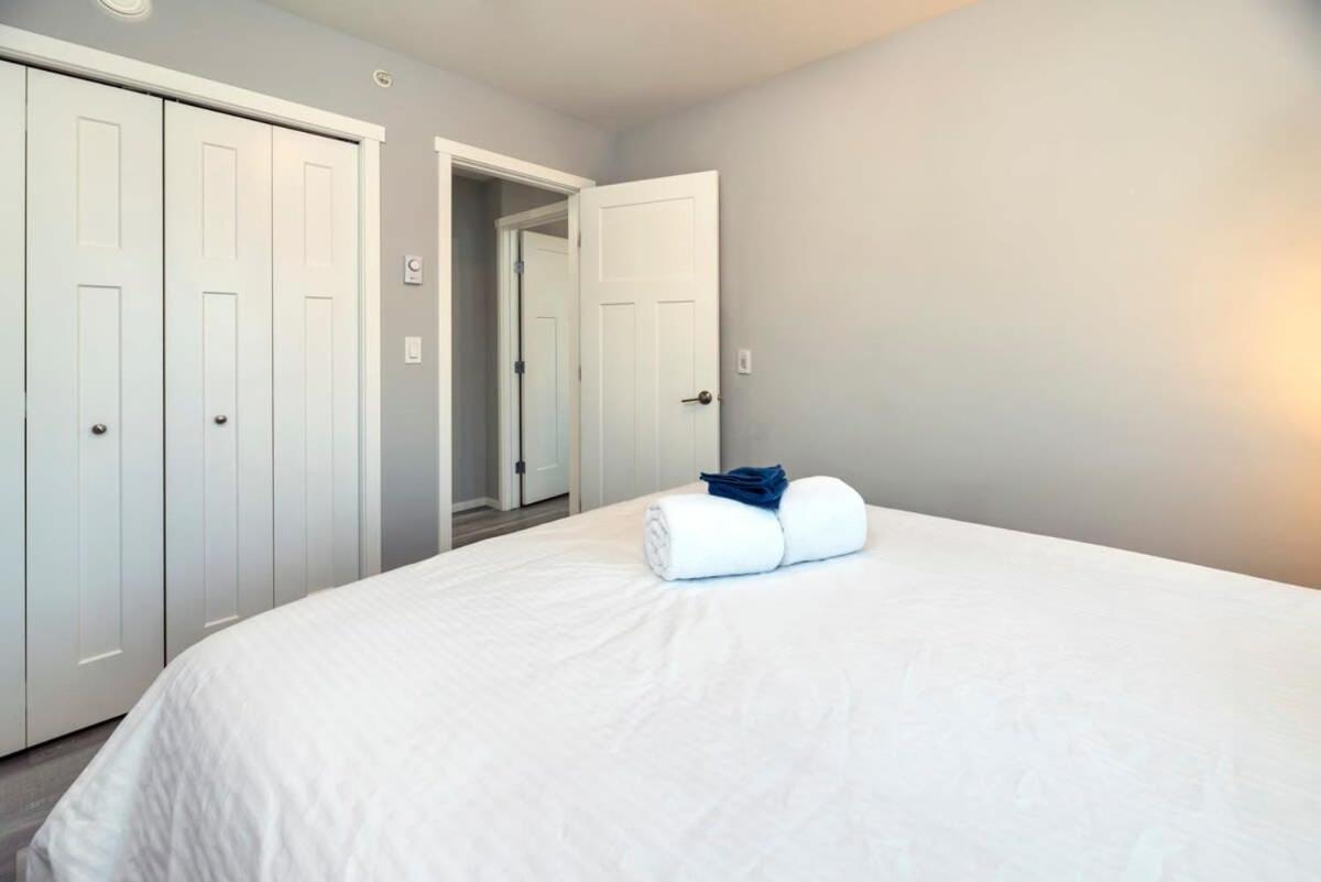 Nn - The Wanderoo - Riverdale 3-Bed 2 5-Bath ホワイトホース エクステリア 写真