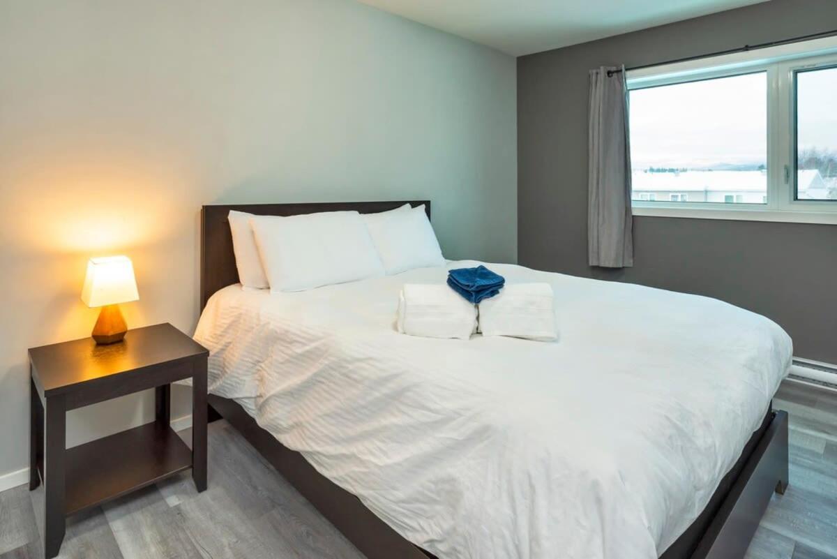 Nn - The Wanderoo - Riverdale 3-Bed 2 5-Bath ホワイトホース エクステリア 写真