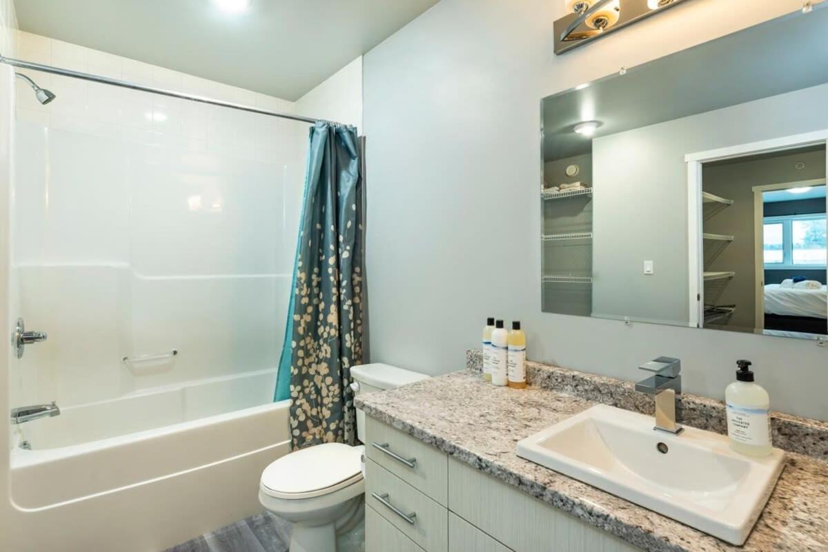 Nn - The Wanderoo - Riverdale 3-Bed 2 5-Bath ホワイトホース エクステリア 写真