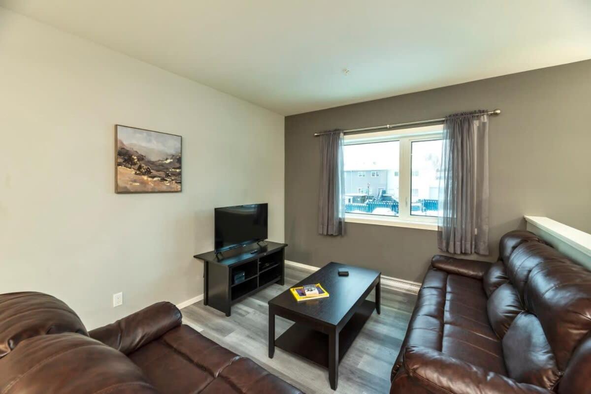 Nn - The Wanderoo - Riverdale 3-Bed 2 5-Bath ホワイトホース エクステリア 写真