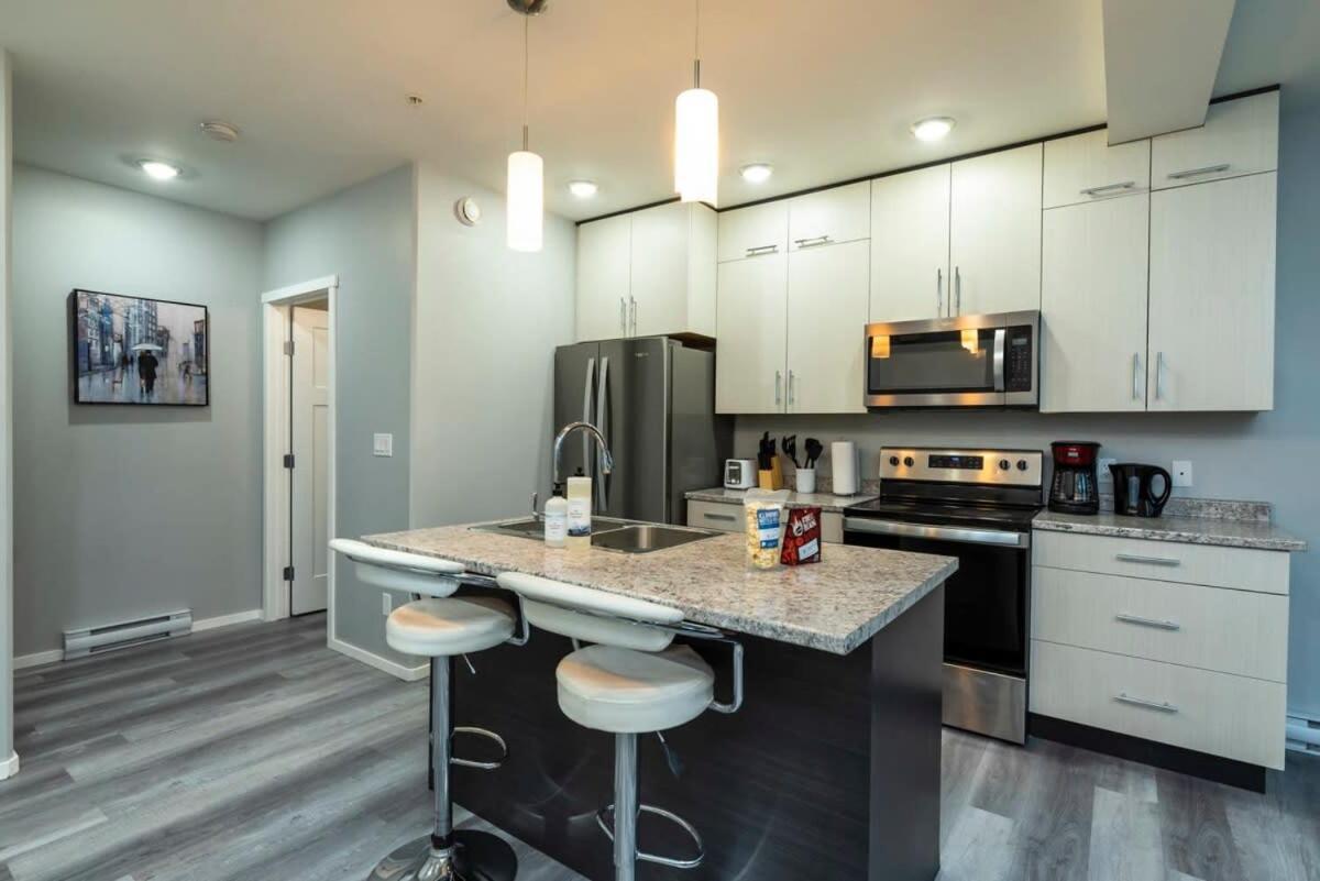 Nn - The Wanderoo - Riverdale 3-Bed 2 5-Bath ホワイトホース エクステリア 写真